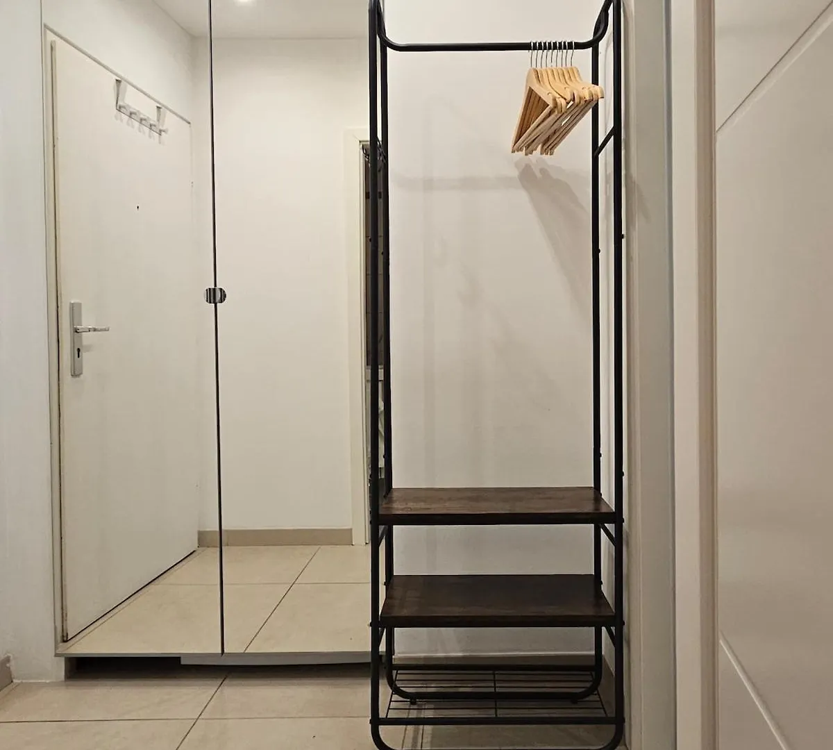 Large Cozy Studio With Balcony And Kitchen At Pasing Mnichov Apartmán