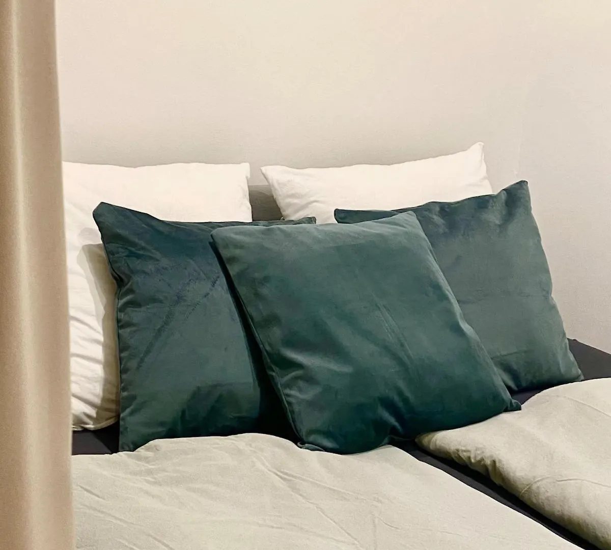 Large Cozy Studio With Balcony And Kitchen At Pasing Mnichov Apartmán